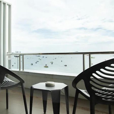 Baboona Beachfront Living Патая Екстериор снимка