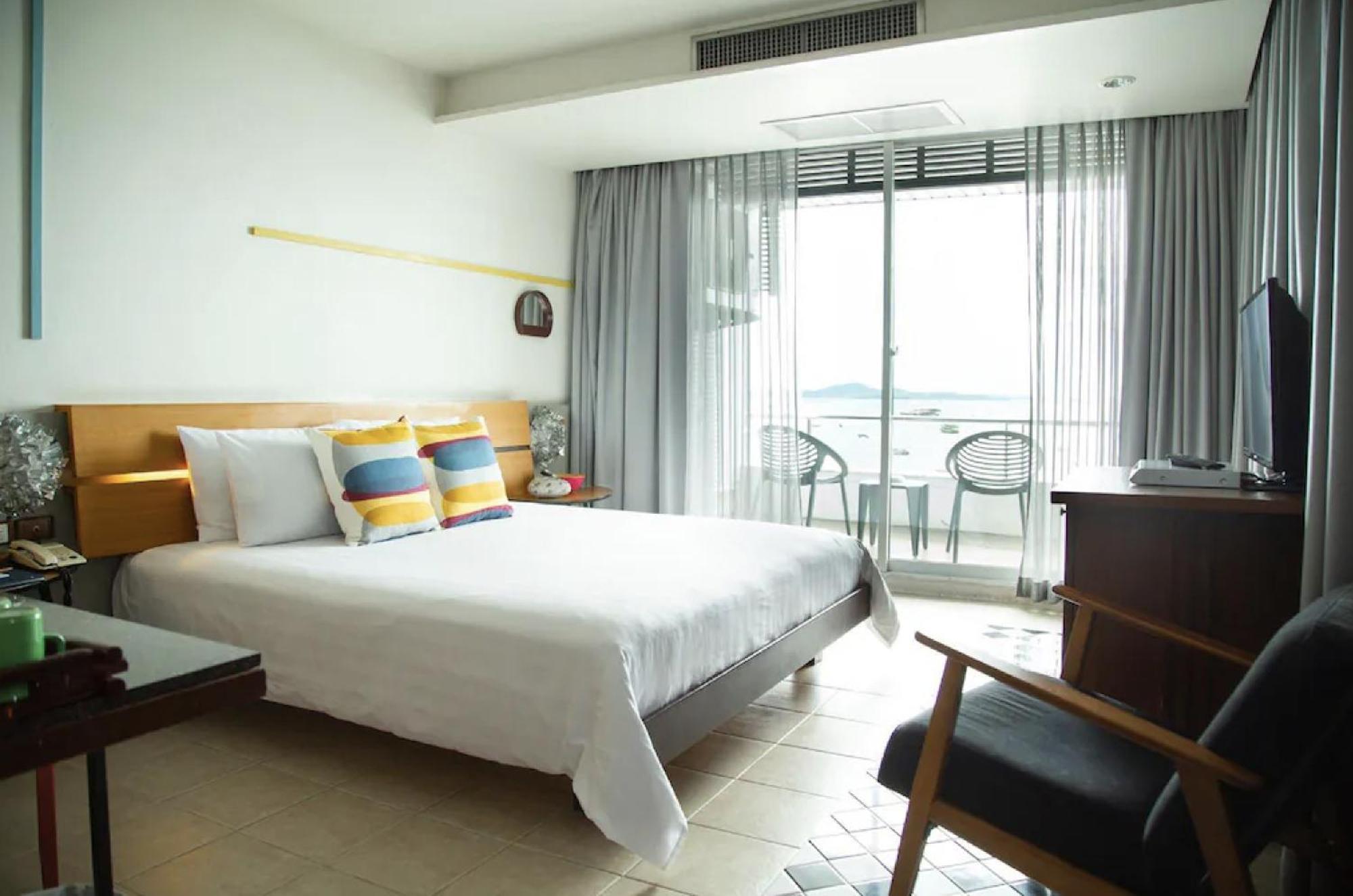 Baboona Beachfront Living Патая Екстериор снимка