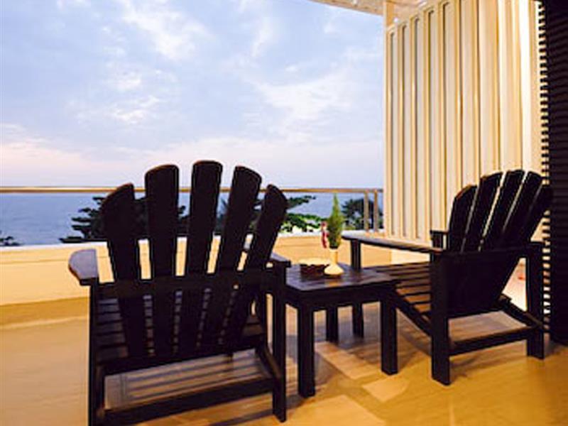 Baboona Beachfront Living Патая Екстериор снимка