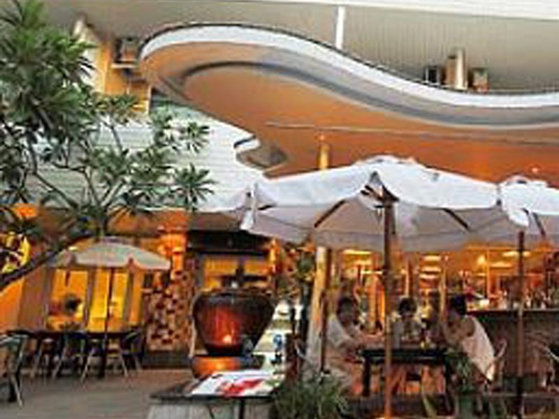 Baboona Beachfront Living Патая Екстериор снимка